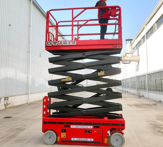 七叉镇自行走移动式升降机